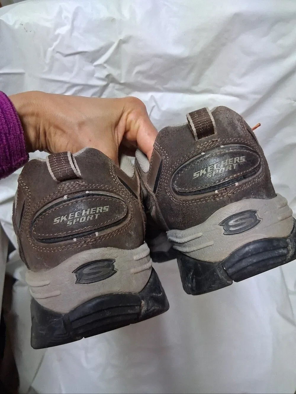 Skechers Men’s Brown Athletic Hiking Shoes with Yellow Laces Size 12 Preowned